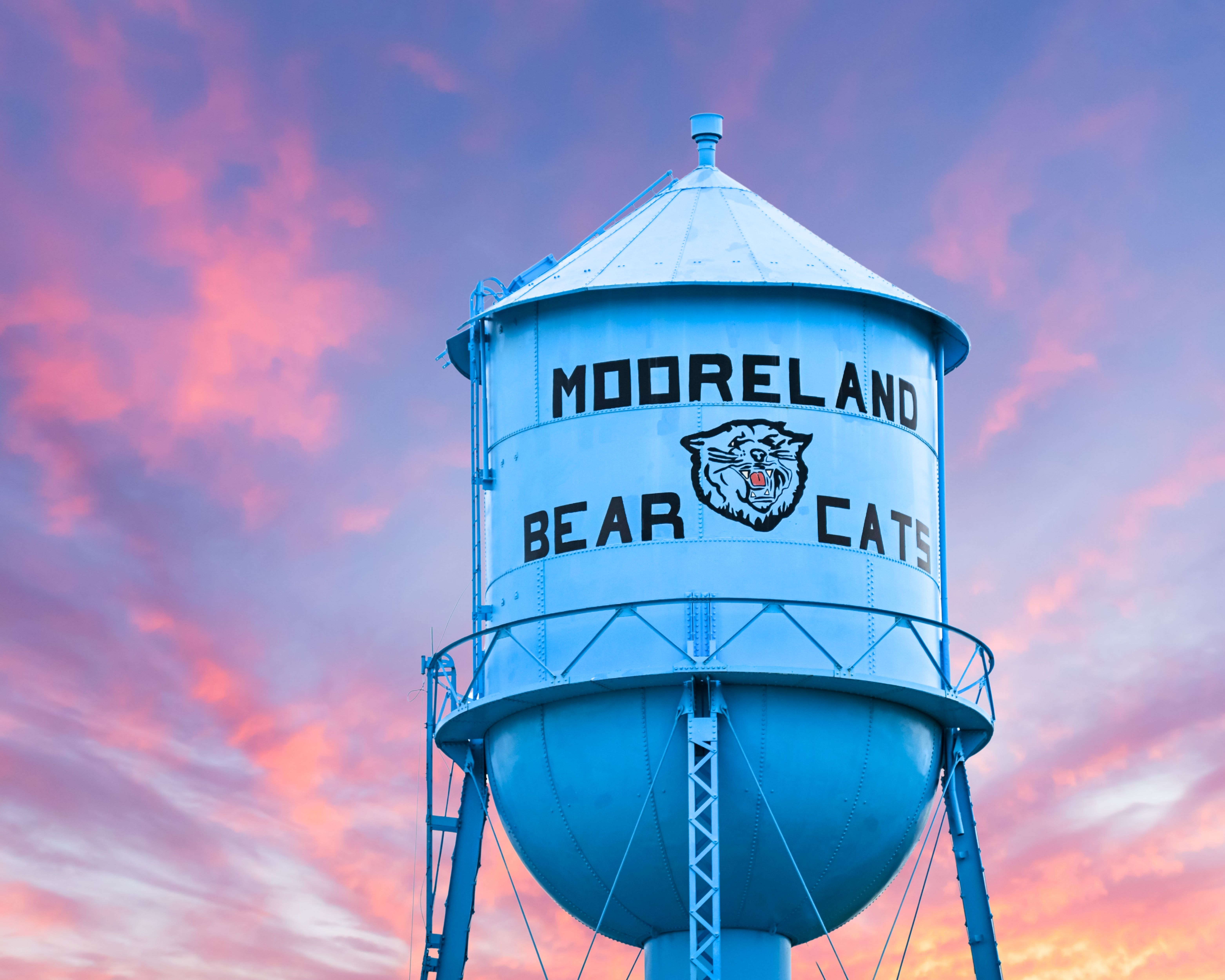 mooreland water tower